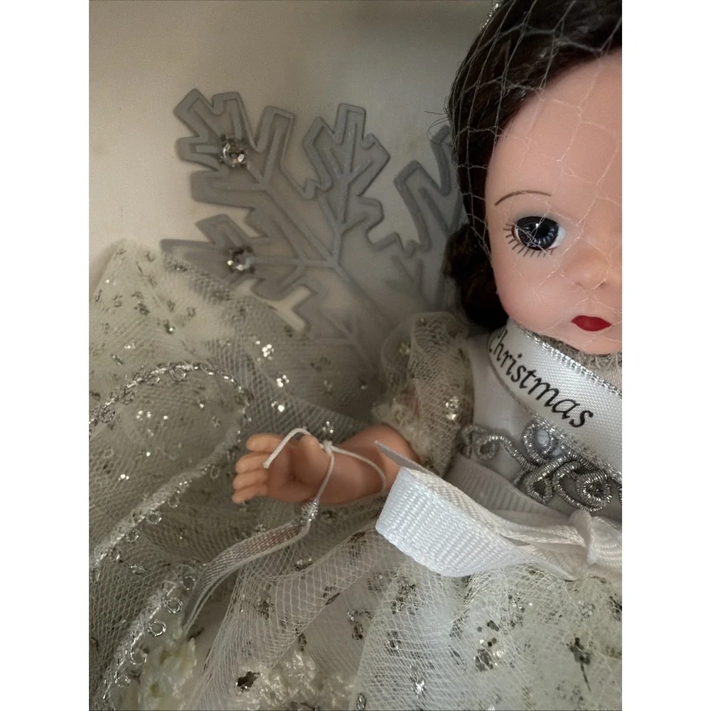 Madame Alexander 8